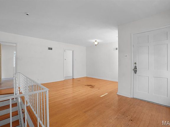 5th image of 9451 Lodge Pole Ln