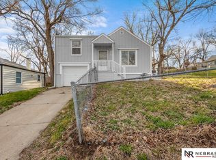 3701 N 43rd St, Omaha, NE 68111