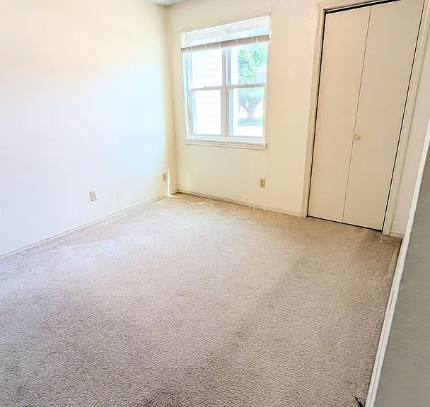 1704 E 24th Ave — Photo 17