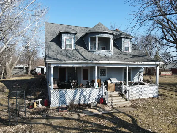 725 Grace St N, Ortonville, MN 56278