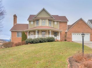2104 Reagan Rd, Blacksburg, VA 24060