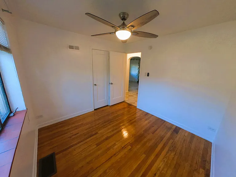 3258 N Saint Paul St — Photo 18