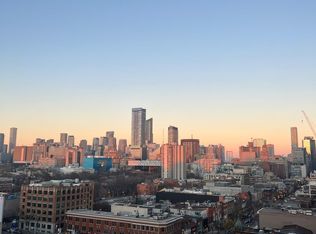 458 Richmond St W #1202, Toronto, ON M5V 0S9
