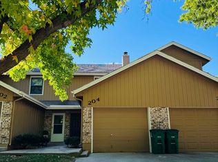 204 NE Churchill St, Lees Summit, MO 64086