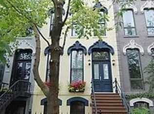 440 W Webster Ave, Chicago, IL 60614
