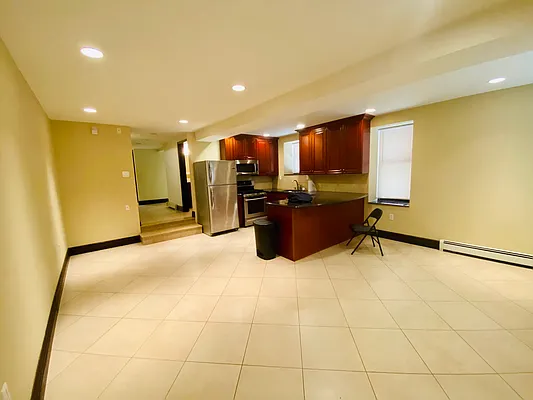 Rented by Capri Jet Realty Corp | media 14