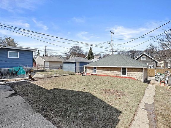 3rd image of 6216 W Richmond Ave #6216