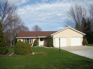 W164N11132 Squire Dr, Germantown, WI 53022