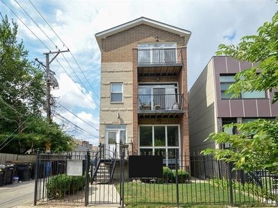 1214 N Campbell Ave #3, Chicago, IL, 60622