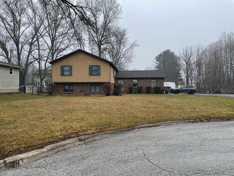 1st image of 801 Dunewood Dr