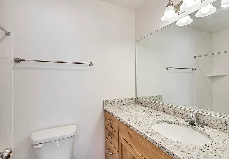 704 S 1600 W #206 — Photo 19