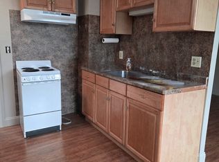 188 Pascoag Main St APT E, Pascoag, RI 02859