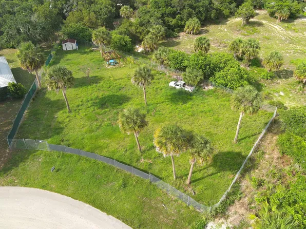 1130 SW 3rd Ct Court SW, Vero Beach, FL 32962