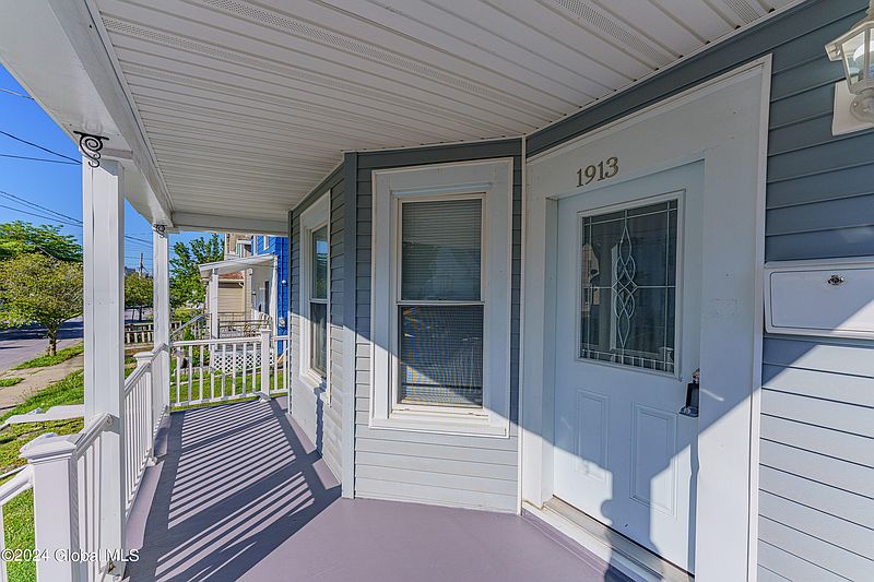 4th image of 1913 Avenue A