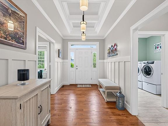 5th image of 8 Redtail Ln