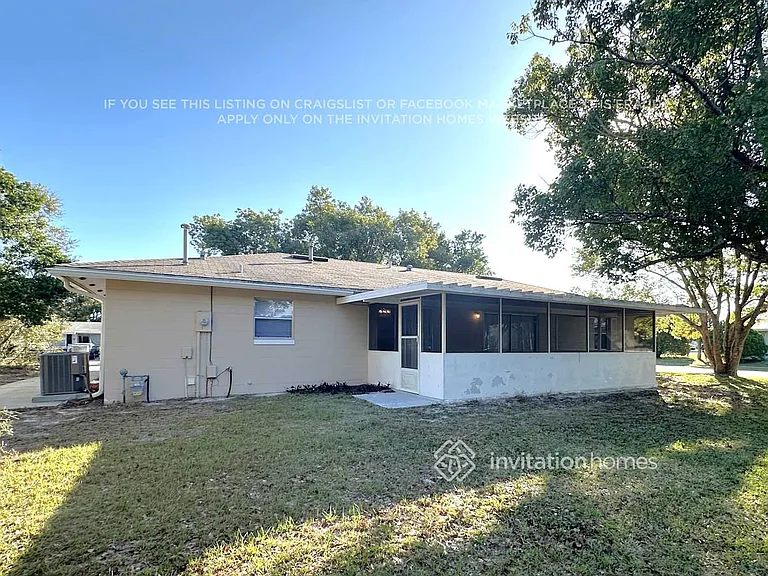 2454 Hope Ave — Photo 9