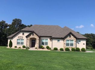 445 N Pianalto Rd, Springdale, AR 72762