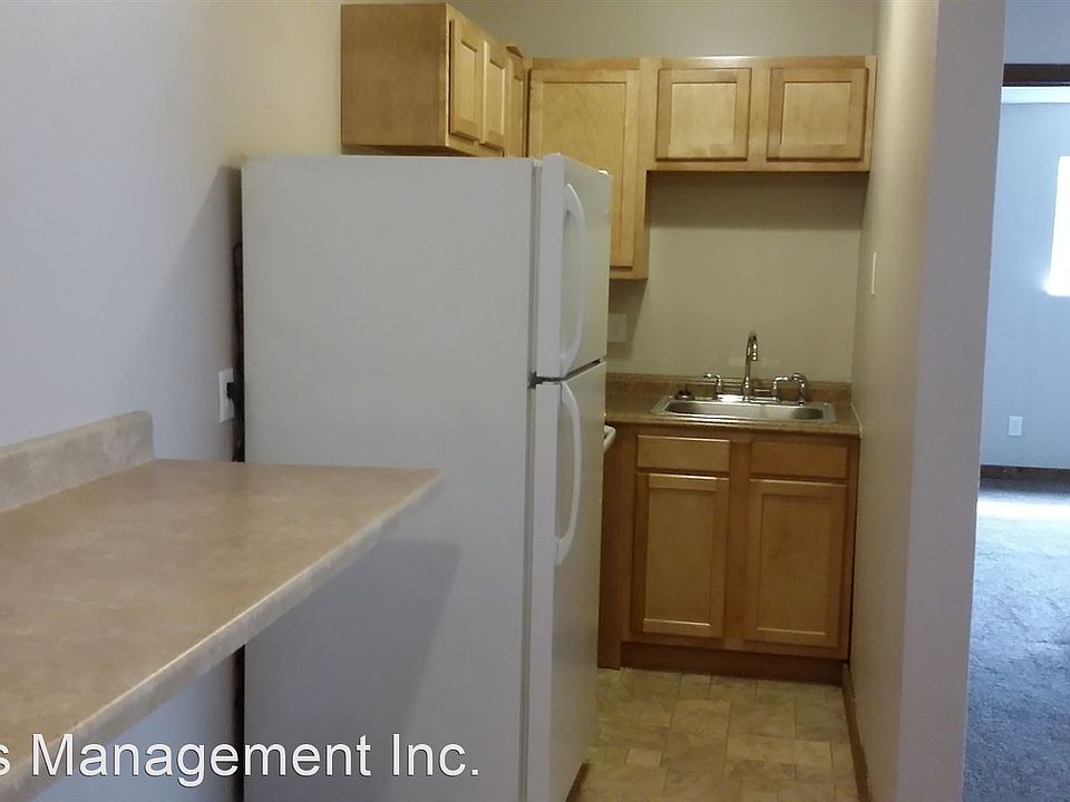 2nd image of 531 Case St #3
