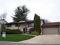 147 E Lakewood St photo 1