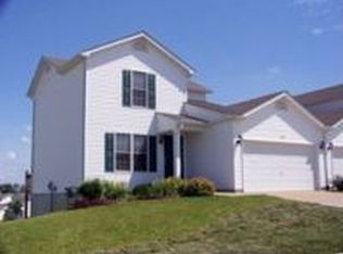 516 River Forest Dr, Wentzville, MO 63385