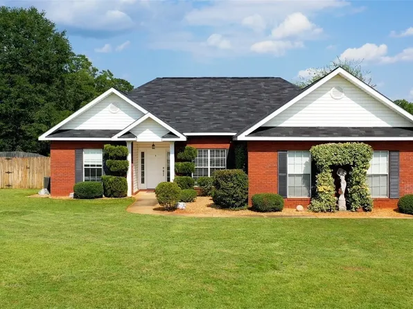 201 Fountain Crest Dr, Enterprise, AL 36330