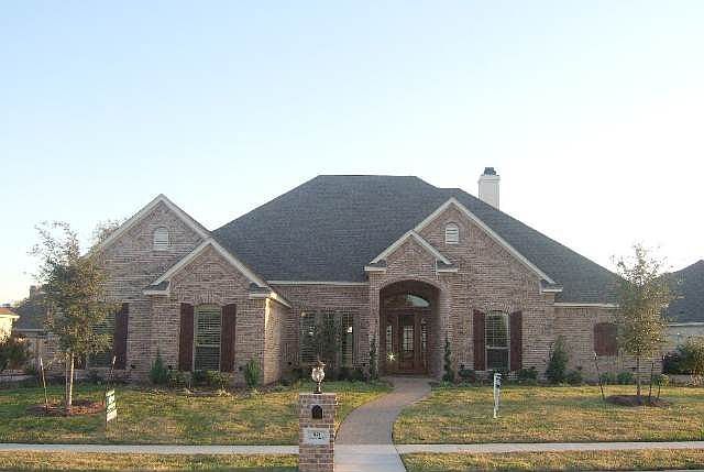 1st image of 1124 Castle Bluff Cir