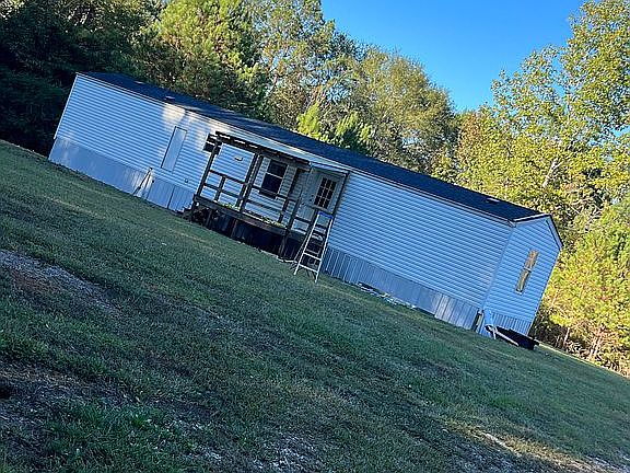 2nd image of 131 Thomas Dr