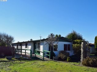 1115 Fifield St, Brookings, OR 97415