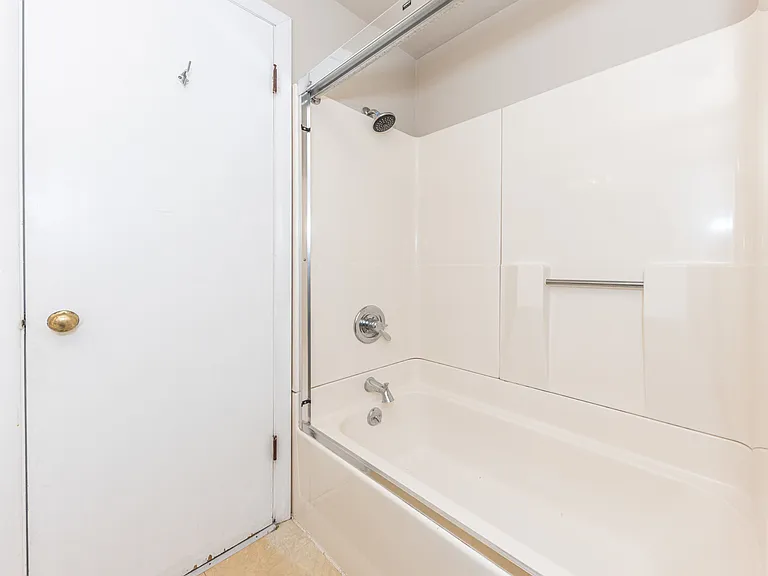 605 Snyder Ave #2 — Photo 10