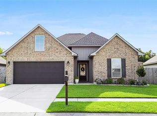 205 Ashton Oaks Ln, Luling, LA 70070