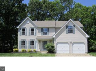 6 Fir Ct, Sicklerville, NJ 08081