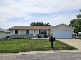 1101 11th St, Durant, IA 52747