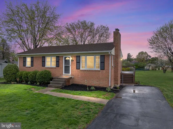 108 Milam Dr, Winchester, VA 22602