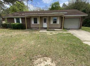 7466 Woodside Rd, Pensacola, FL 32526