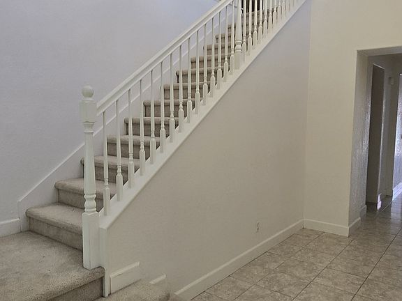 2nd image of 660 W Bonaventure Ave