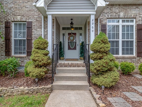 4th image of 2960 Brewster Dr