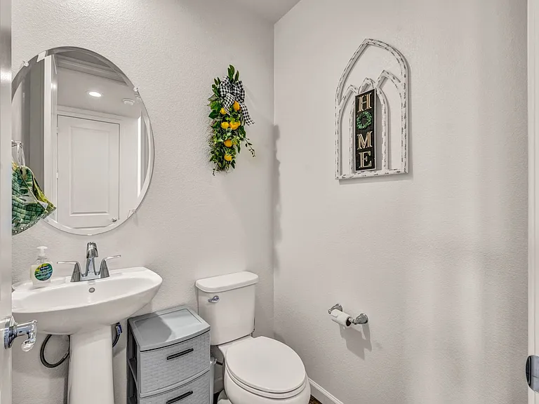 7814 Navasota Dr — Photo 17