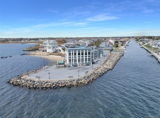 505 East Drive, Copiague, NY 11726