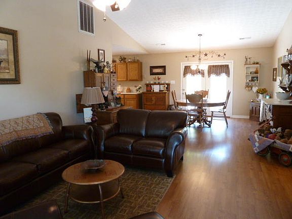 5th image of 4200 Vercelli Ln
