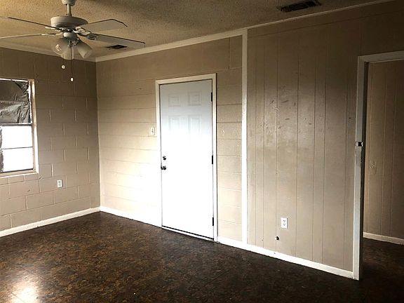 2nd image of 1008 San Francisco Ave
