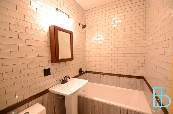 Rented by Miron Realty Group | media 76