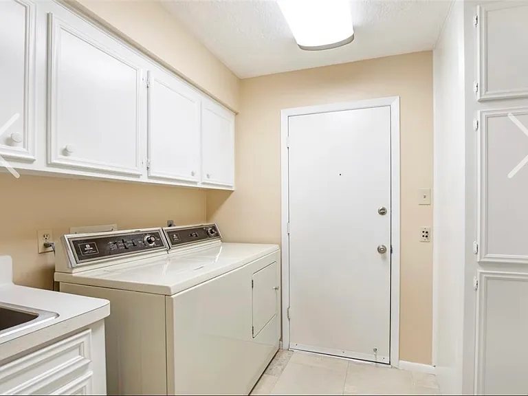 16040 Dunes Dr — Photo 4
