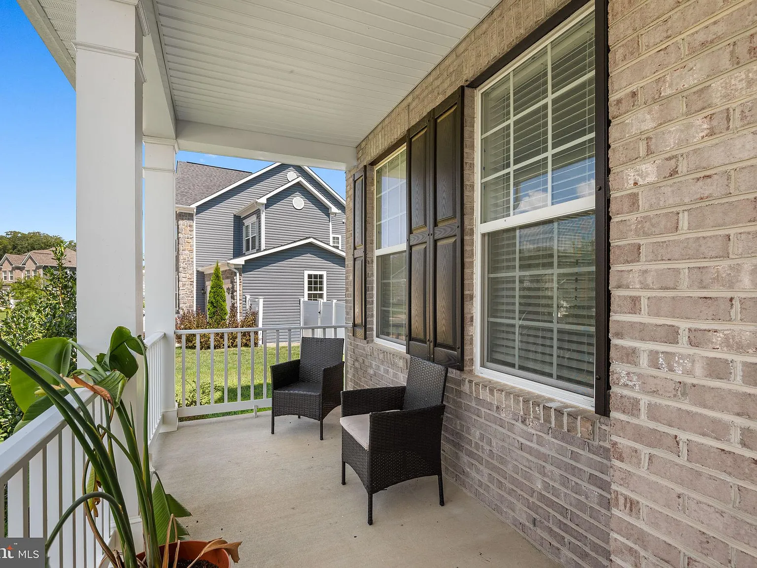 4 bed, 2.5 bath, 4394 sqft, $3,650 — Photo 3