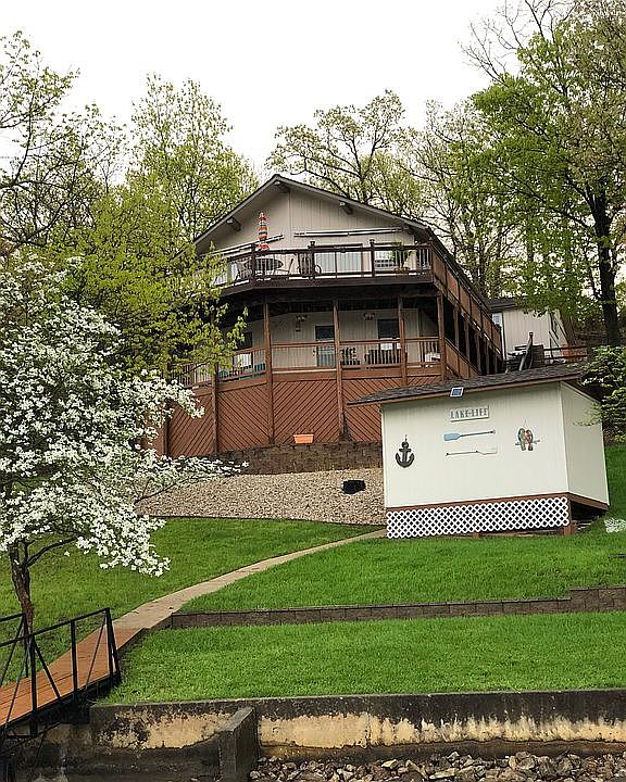 1st image of 143 Lakeview Blvd