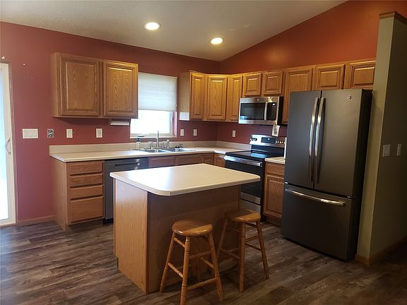 4th image of 5500 Kacena Ave