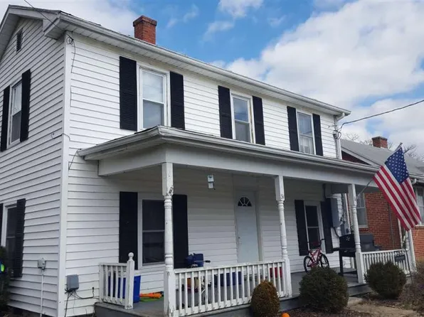 31 Flory Ave, Stuarts Draft, VA 24477
