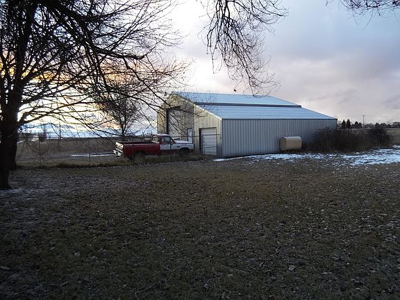 3rd image of 42053 Old Highway 93