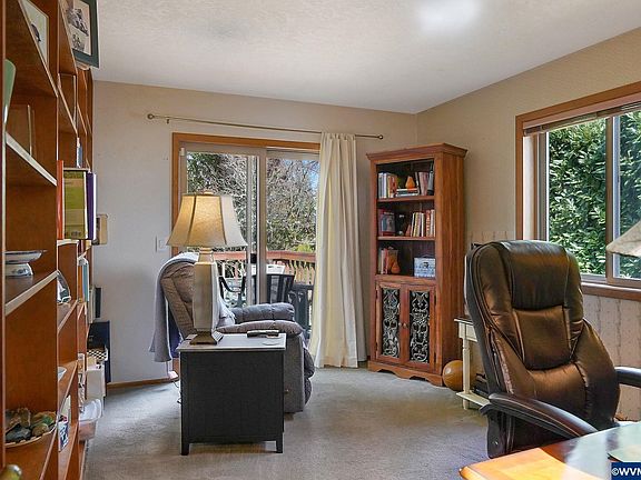 2nd image of 3373 Huckleberry Ct S