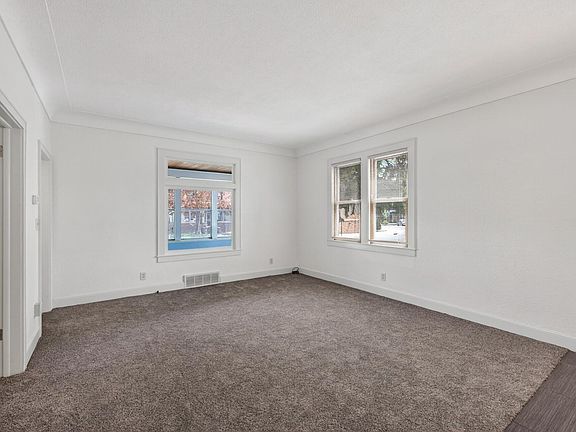 4th image of 144 8th Ave S