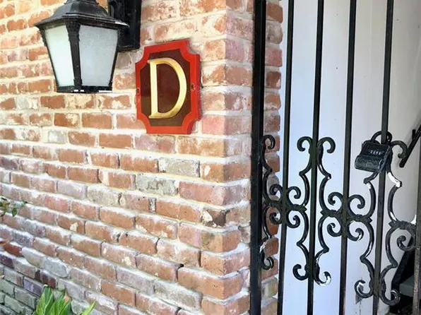 1726 Broadway St #18, Galveston, TX 77550